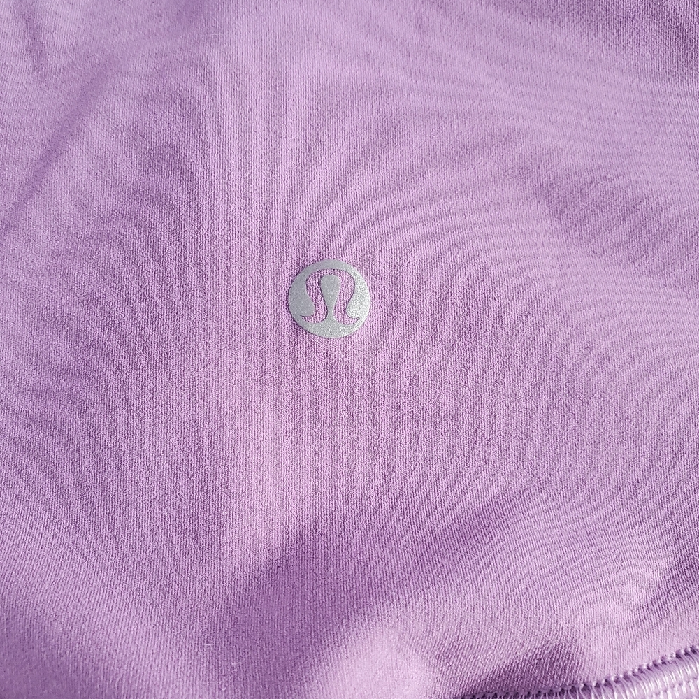 Lululemon 23" Align HR Crop in Wisteria Purple - size 6